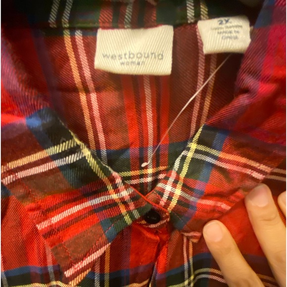 NWOT Plaid Tartan long sleeve button down Tunic - Picture 3 of 4